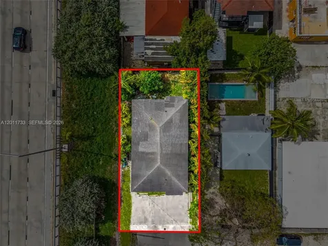650 NW 28th Street Miami FL 33127