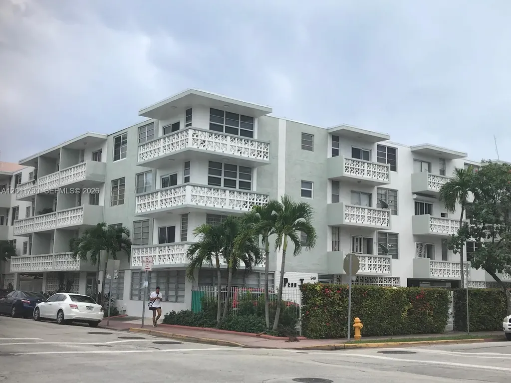 949 Pennsylvania Avenue Miami Beach FL 33139