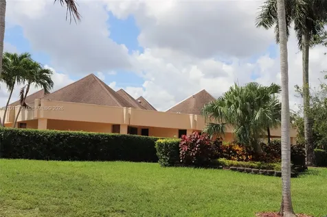 2900 W Sunrise Lakes Drive Sunrise FL 33322