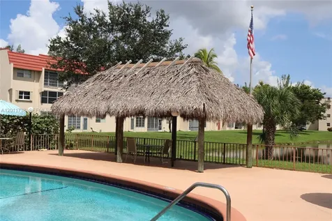 2900 W Sunrise Lakes Drive Sunrise FL 33322