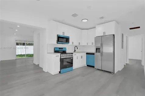 16431 NW 18 Avenue Miami Gardens FL 33054