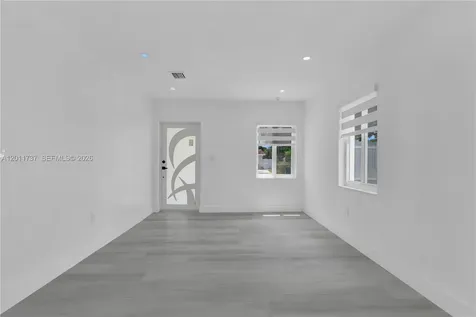 16431 NW 18 Avenue Miami Gardens FL 33054