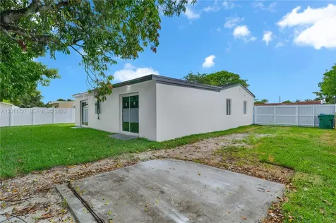 16431 NW 18 Avenue Miami Gardens FL 33054