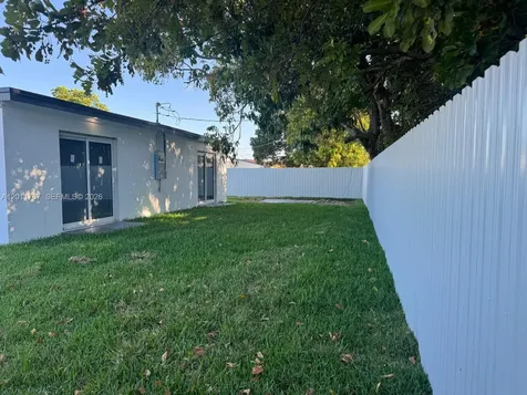 16431 NW 18 Avenue Miami Gardens FL 33054