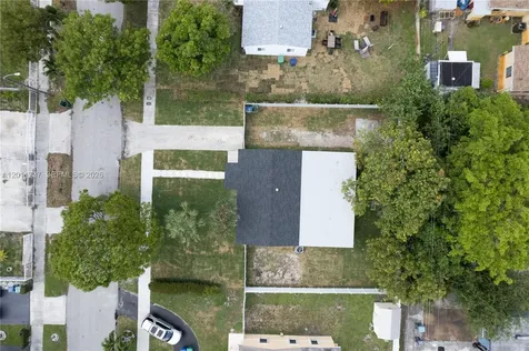 16431 NW 18 Avenue Miami Gardens FL 33054