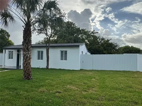 16431 NW 18 Avenue Miami Gardens FL 33054
