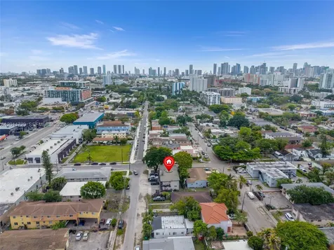 1800 NW 19th Terrace Miami FL 33125