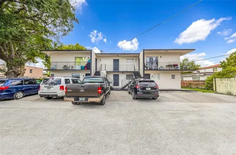 1800 NW 19th Terrace Miami FL 33125