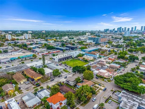 1800 NW 19th Terrace Miami FL 33125