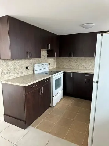 1800 NW 19th Terrace Miami FL 33125