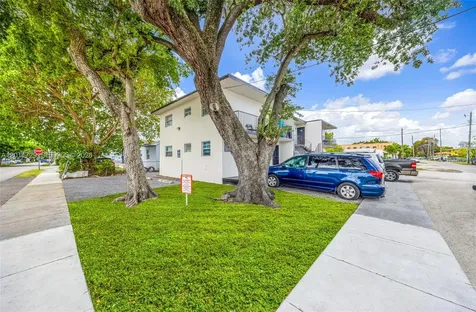 1800 NW 19th Terrace Miami FL 33125
