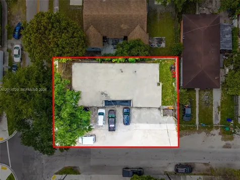 1800 NW 19th Terrace Miami FL 33125