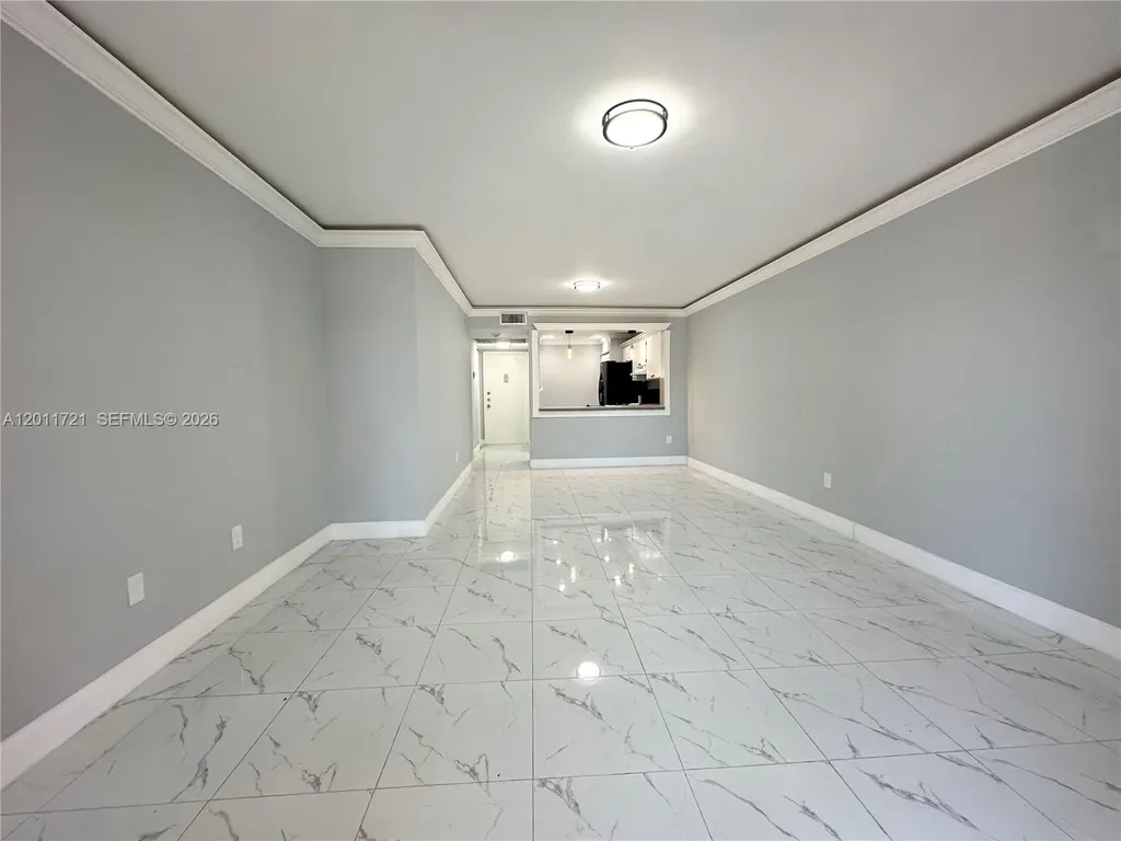 871 NE 207th Terrace Miami FL 33179