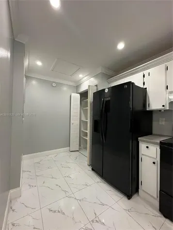871 NE 207th Terrace Miami FL 33179
