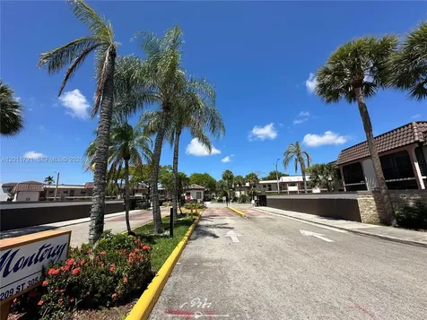 871 NE 207th Terrace Miami FL 33179