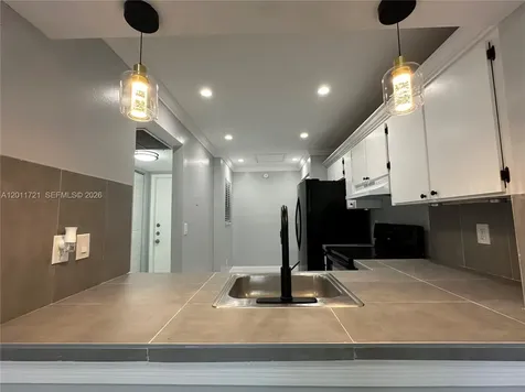 871 NE 207th Terrace Miami FL 33179
