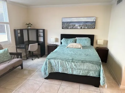 2501 S Ocean Drive Hollywood FL 33019