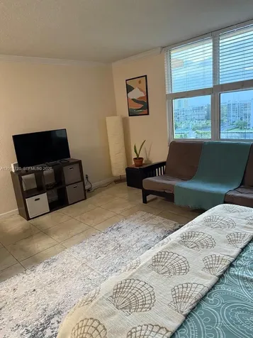 2501 S Ocean Drive Hollywood FL 33019