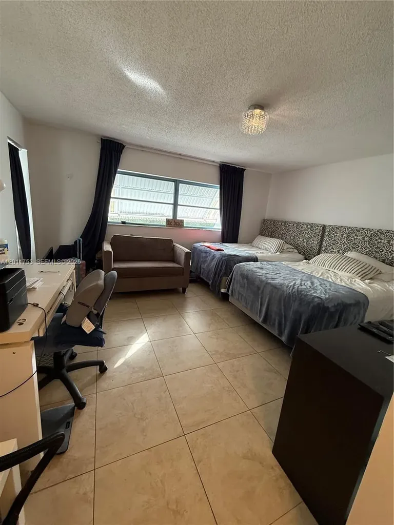 500 NE 14th Avenue Hallandale Beach FL 33009