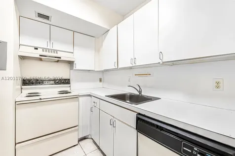 9107 SW 137th Terrace Miami FL 33176