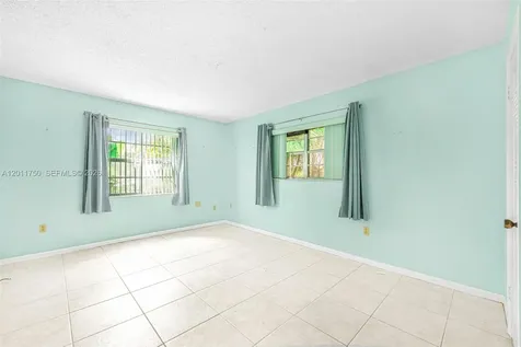 9107 SW 137th Terrace Miami FL 33176