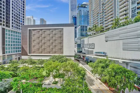 31 SE 6th Street Miami FL 33131