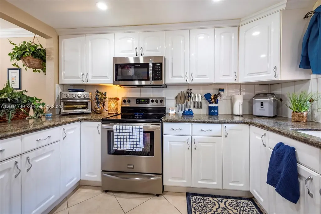 9491 Evergreen Place Davie FL 33324