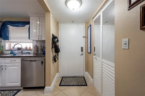 9491 Evergreen Place Davie FL 33324