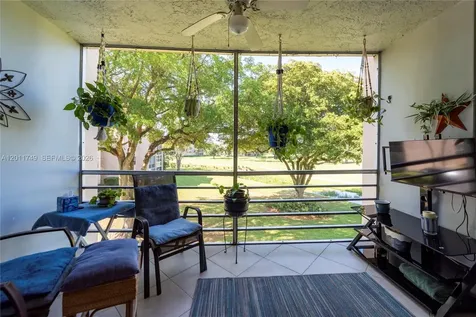 9491 Evergreen Place Davie FL 33324