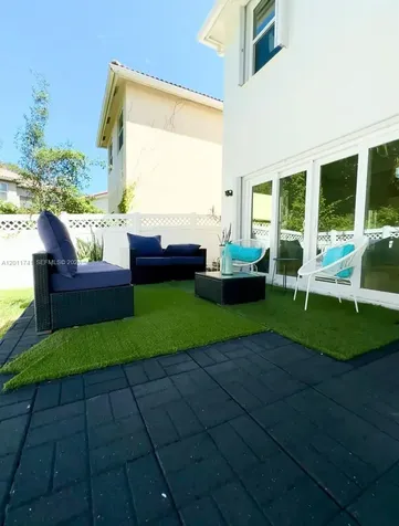 1113 NW 97th Drive Coral Springs FL 33071