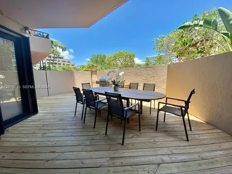 251 Crandon Boulevard Key Biscayne FL 33149