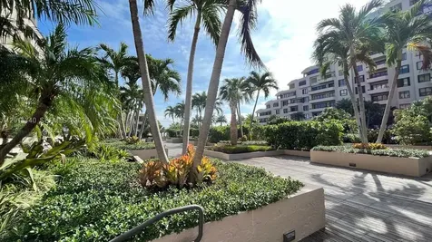 251 Crandon Boulevard Key Biscayne FL 33149