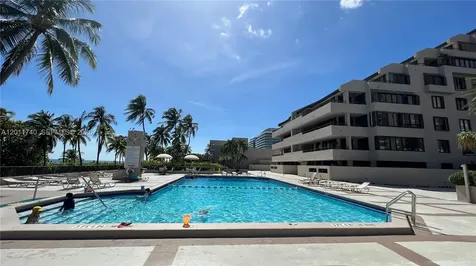 251 Crandon Boulevard Key Biscayne FL 33149
