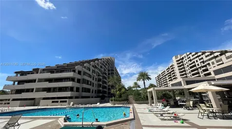 251 Crandon Boulevard Key Biscayne FL 33149