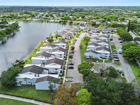 11200 Taft Street Pembroke Pines FL 33026