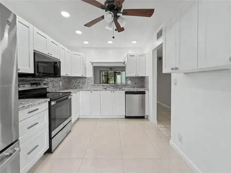 11200 Taft Street Pembroke Pines FL 33026
