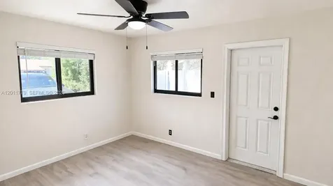 6701 Pershing Street Hollywood FL 33024