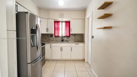 6701 Pershing Street Hollywood FL 33024