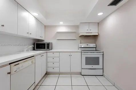 2101 Atlantic Shores Boulevard Hallandale Beach FL 33009