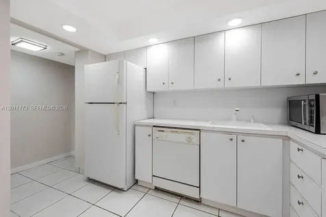 2101 Atlantic Shores Boulevard Hallandale Beach FL 33009