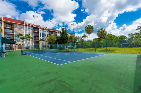 2101 Atlantic Shores Boulevard Hallandale Beach FL 33009