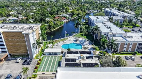 3000 NE 16th Avenue Oakland Park FL 33334