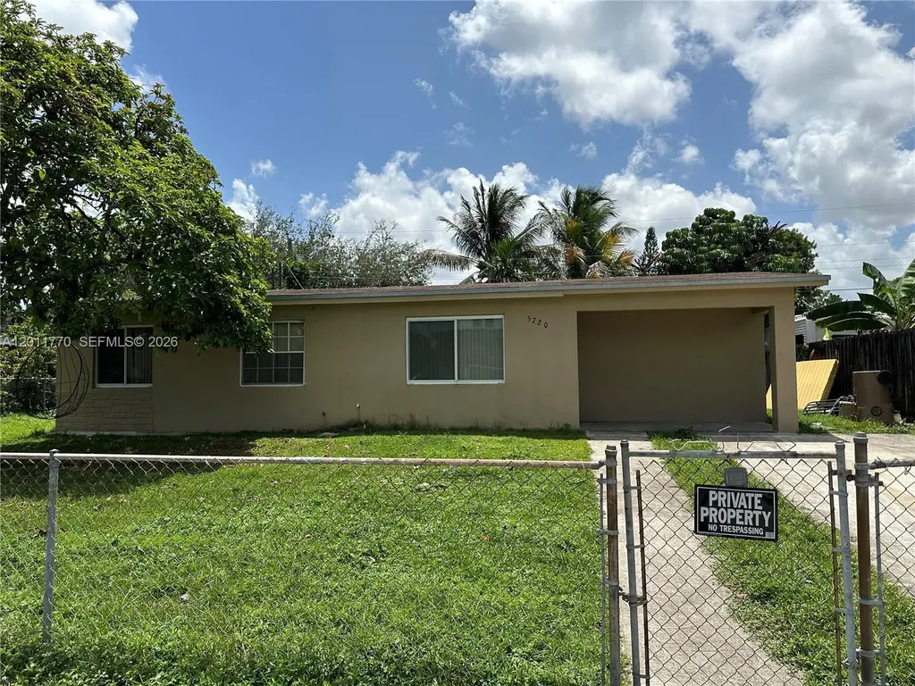 5720 SW 36th Court Davie FL 33314