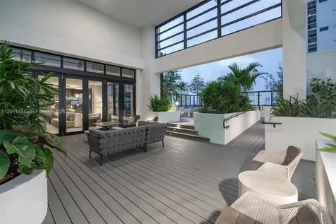 221 SW 12th Street Miami FL 33130