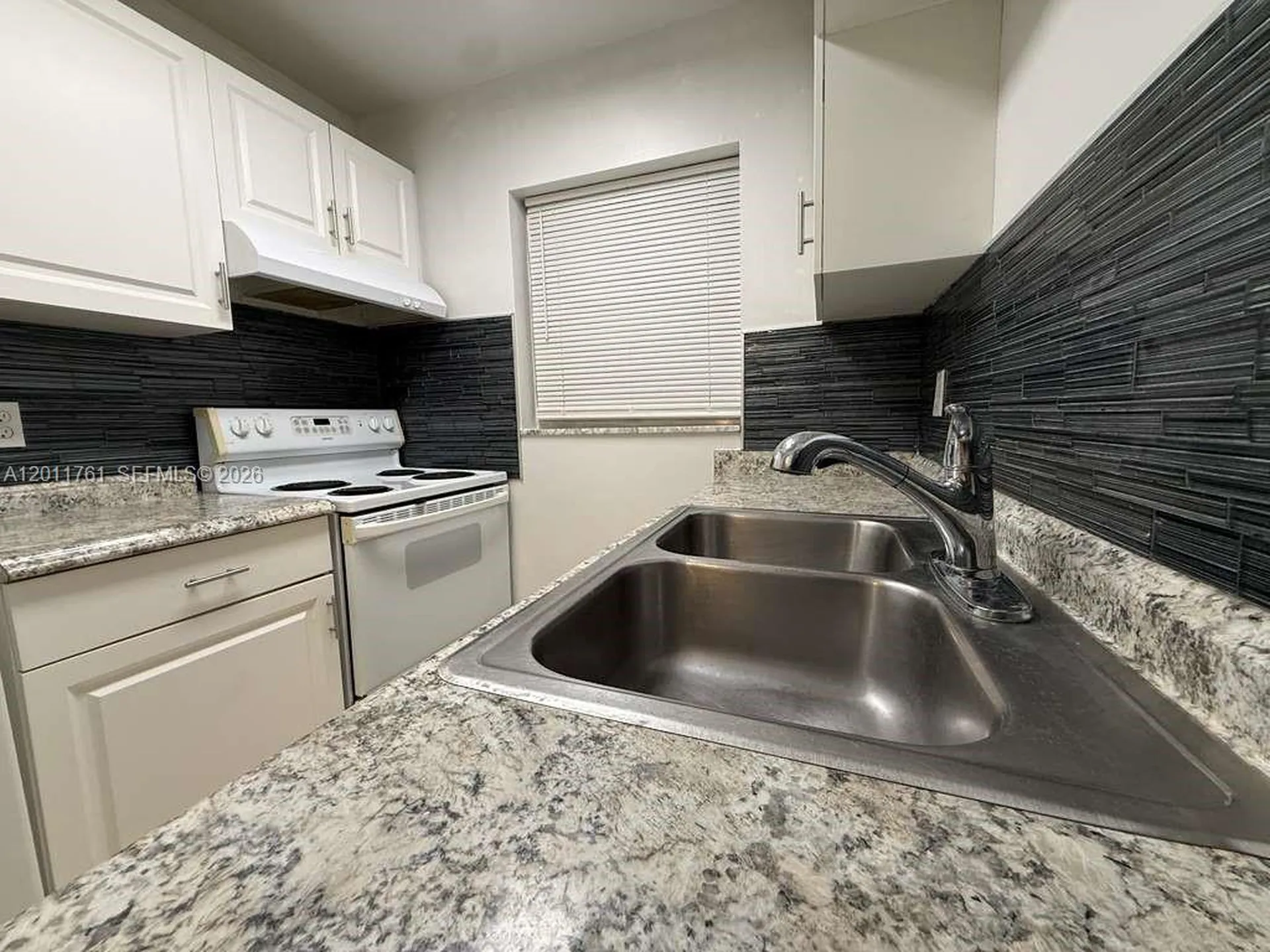 606 S C Street Lake Worth FL 33460