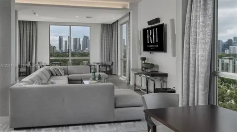 1170 NW 11th Street Miami FL 33136