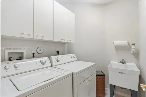 980 SW 171st Terrace Pembroke Pines FL 33027
