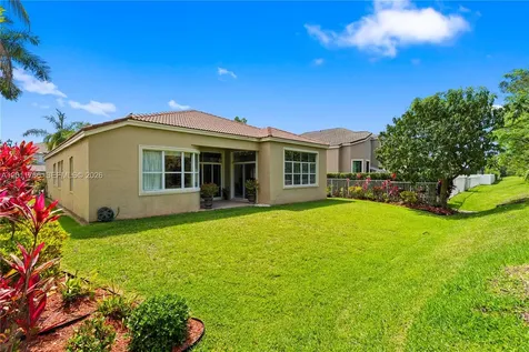 980 SW 171st Terrace Pembroke Pines FL 33027