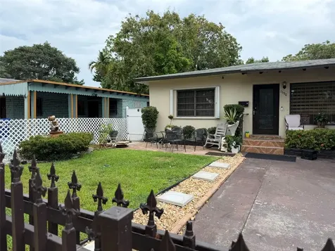 1190 NW 50th Street Miami FL 33127