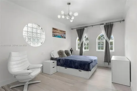 6921 Trouville Esplanade Miami Beach FL 33141